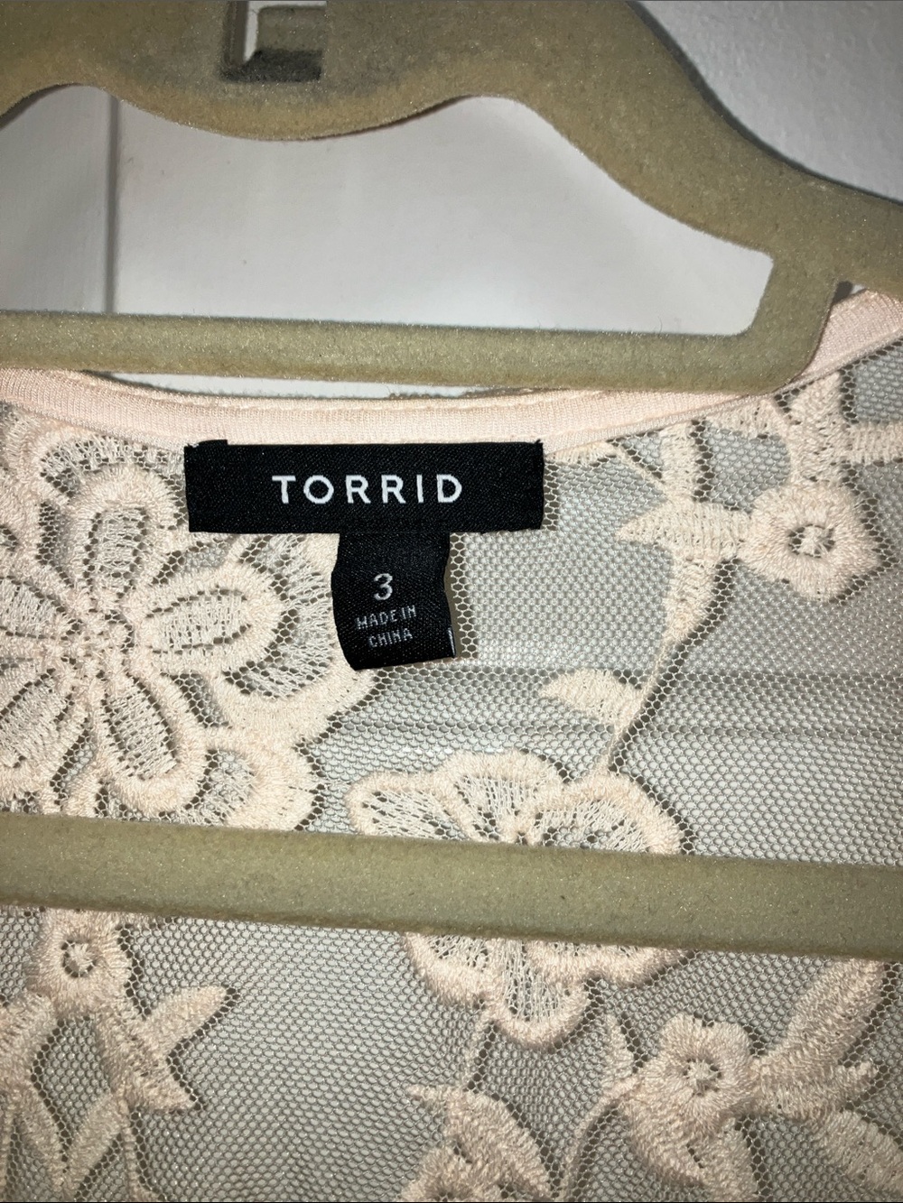 Gorgeous! Torrid Ivory Floral Lace Kimono/Duster Size 3X - Picture 6 of 7